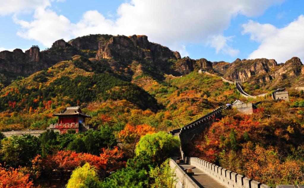 北京出發(fā)河北2日自駕游：黃崖關(guān)賞秋，穿越十八彎，享五星阿爾卡迪亞住宿2日自駕