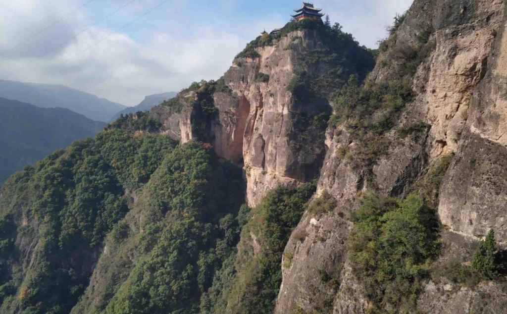 西安出發(fā)平?jīng)?日自駕游路書：彬縣大佛寺-平?jīng)鲠轻忌街苣┬蓍e二日自駕游