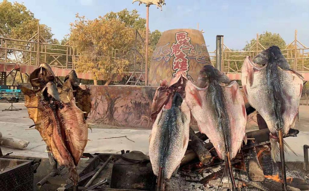 烏魯木齊出發(fā)新疆南疆8日自駕路書(shū)：羅布人村寨-塔里木胡楊-天山神秘大峽谷-克孜爾千佛洞8日游