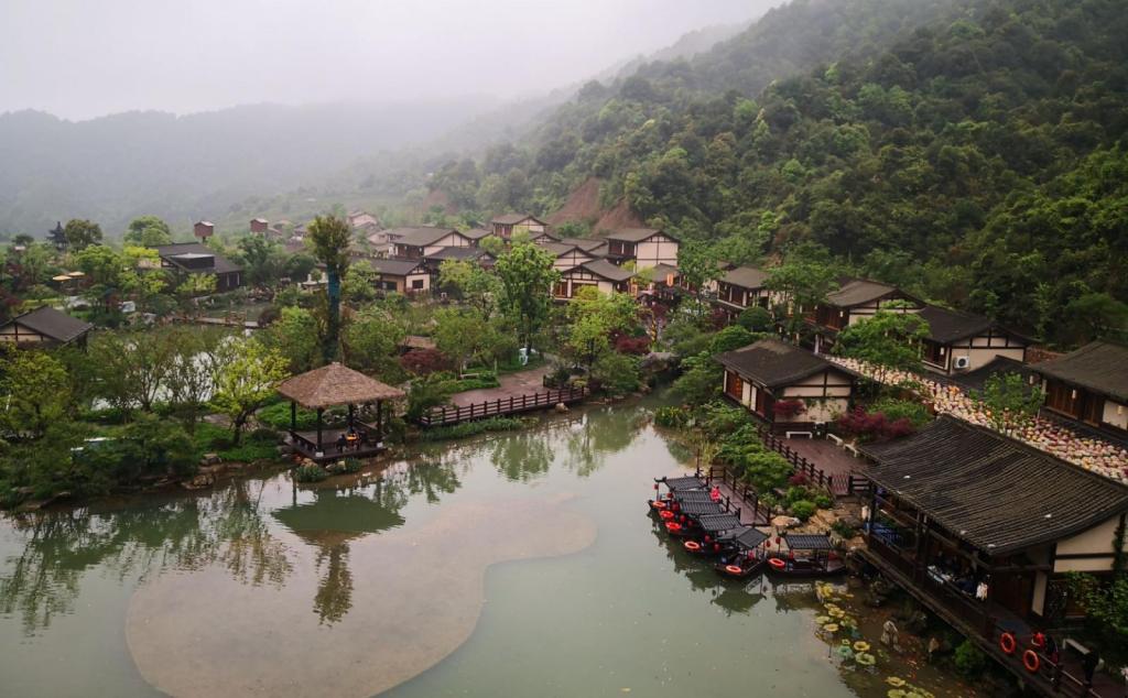 無錫出發(fā)江西上饒5日自駕游：暢游網(wǎng)紅打卡地&祈福葛仙山、夜游葛仙村、夢境望仙谷5日自駕游