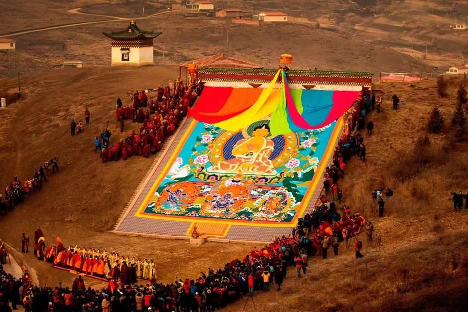 蘭州集合秘境甘南|川西7日自駕游：甘南正月祈愿大法會，川西冰川落地自駕游7天6晚