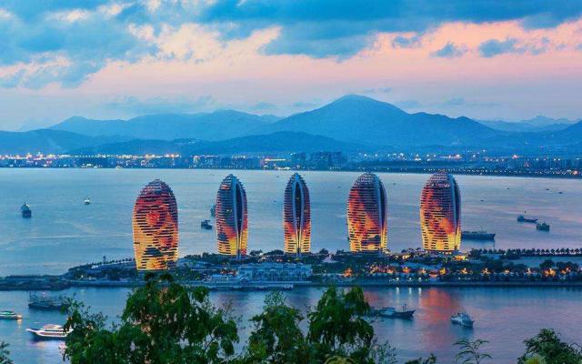 廣東出發(fā)海南三亞6天自駕游：西島-亞龍灣熱帶天堂-紅色娘子軍紀念園6天輕奢游