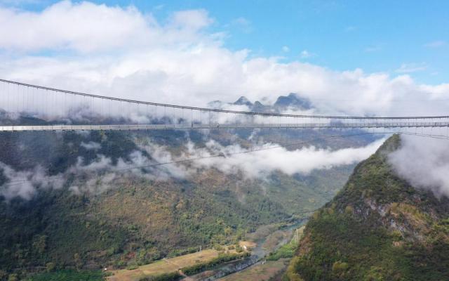 廣州周邊3日自駕游：挑戰(zhàn)峽天下-游千年瑤寨-探神秘地下河休閑3天清遠自駕游